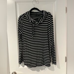 Women’s Long Sleeve Top size Large